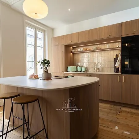 Appartamento Elegance Haussmannienne Au Coeur Du Vieux-port La Rochelle (Charente-Maritime)