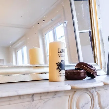 Elegance Haussmannienne Au Coeur Du Vieux-port Appartamento